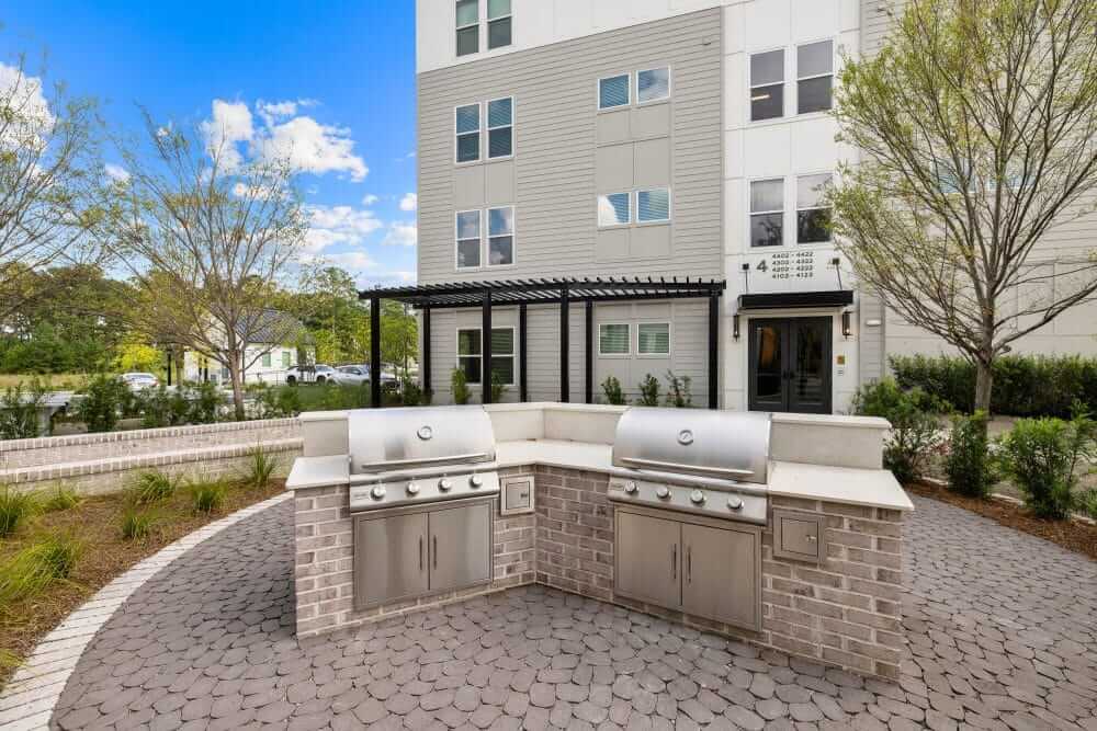 The outdoor grilling area at our apartments for rent in Charleston, SC.