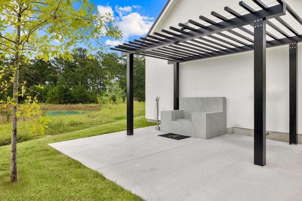 the outdoor pet spa with a bathing tub